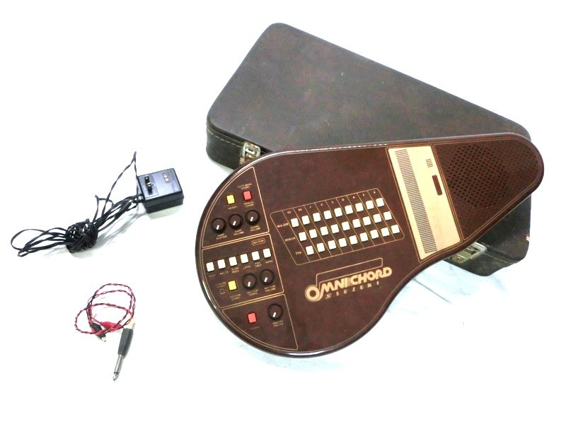 SUZUKI OMNICHORD OM-27　動作確認済 Omnichord OM-27 Review (1981) - YouTube