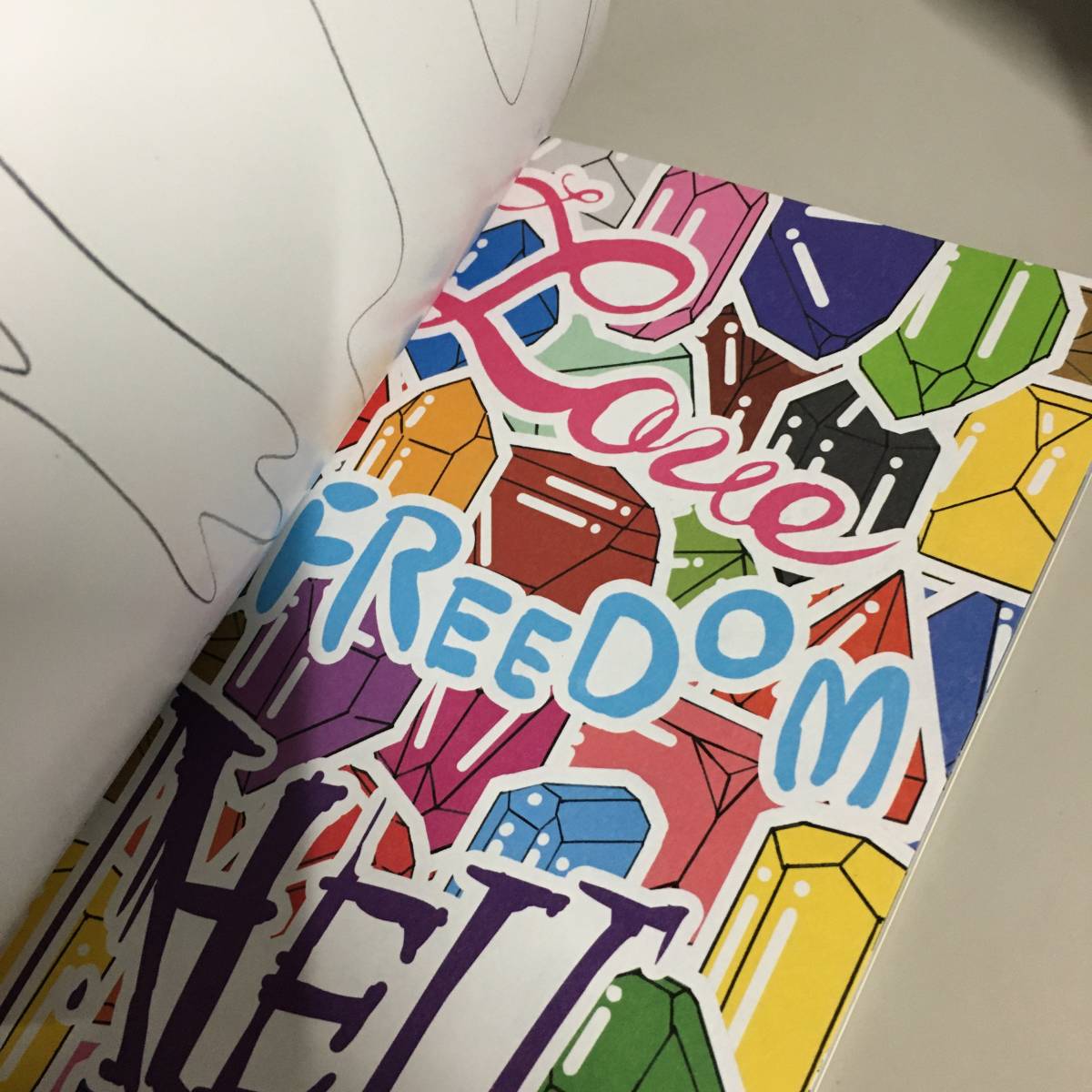 目立った傷や汚れなし】○市川春子 LOVE FREEDOM HELL ステッカー付