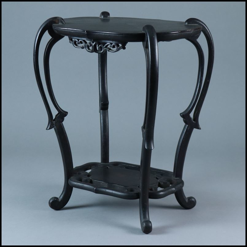 中国美術 古唐木造 透彫花台 如意巻足 正方高卓 盆栽台 香炉台 紫檀黄花梨 中国美術 古唐木造 透彫 四足花台 正方高卓 盆栽台 香炉台 飾台