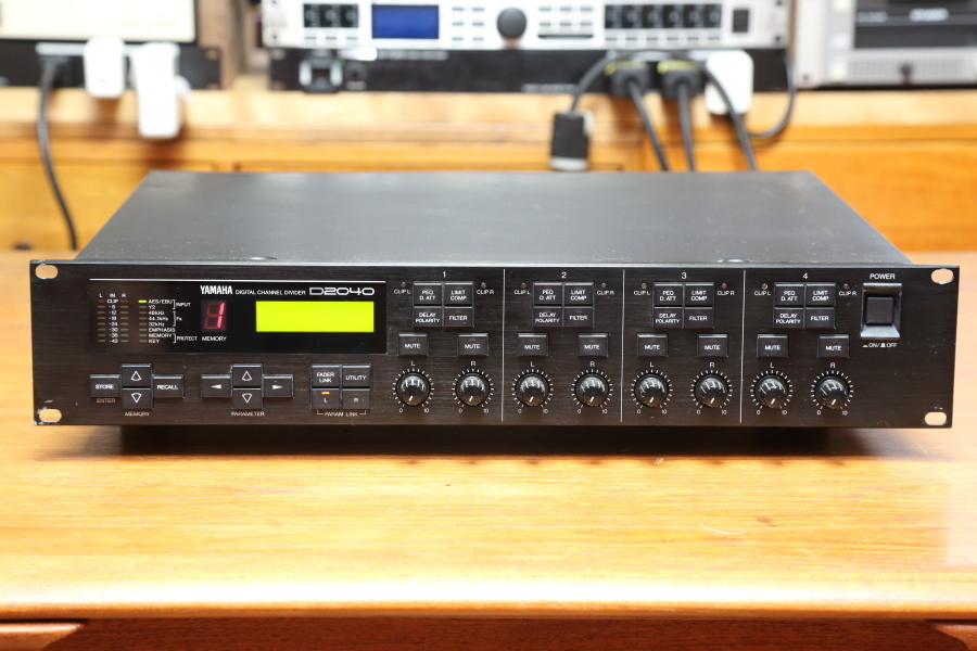 YAMAHA D2040 デジタルチャンネルディバイダー【ジャンク品】□ma3