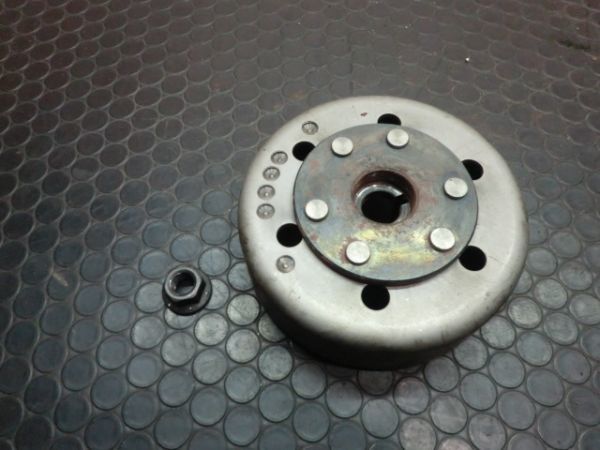 RZ250 4L3 ダイナモ　ジェネレーター　フライホイール　極上中古良品 RZ250 4L3 ダイナモジェネレーターフライホイール極上中古良品