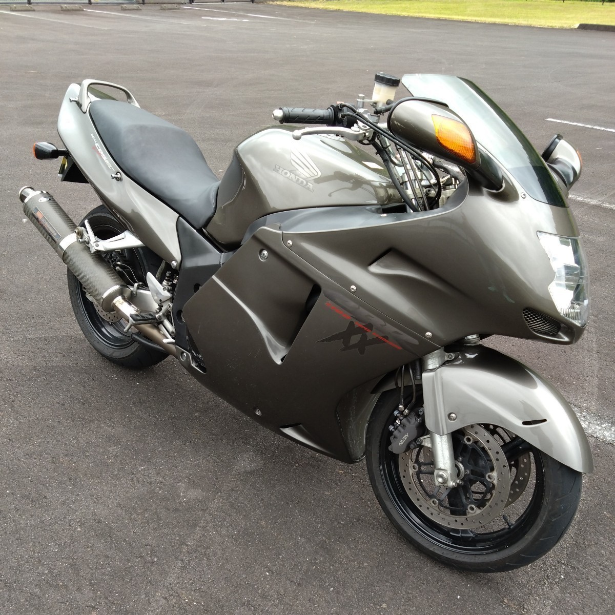 CBR1100XX ☆CBR1100XX スーパーブラックバード (SC35) キャブ車 純正