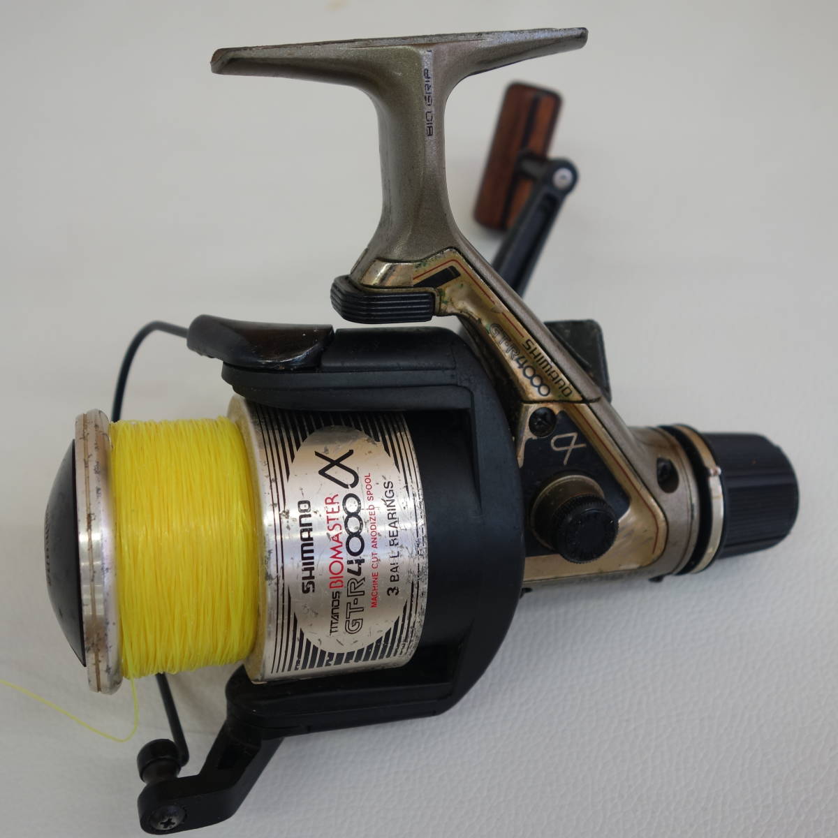 SHIMANO BOMASTER 4000HG リール