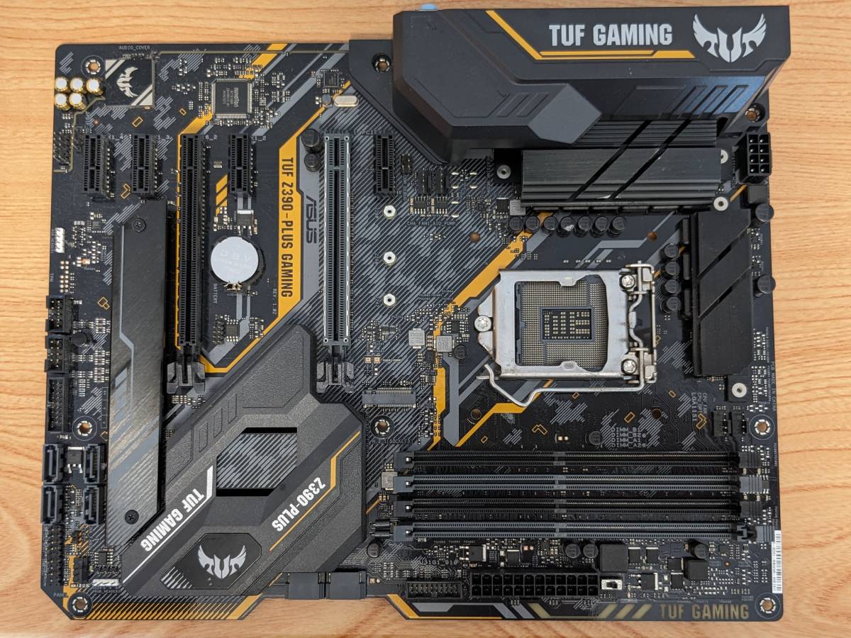 送料無料】Intel Core i7 9700K 3.6GHz TUF Z390-PLUS GAMING 送料無料】Intel Core i7 9700K 3.6GHz TUF Z390-PLUS GAMING