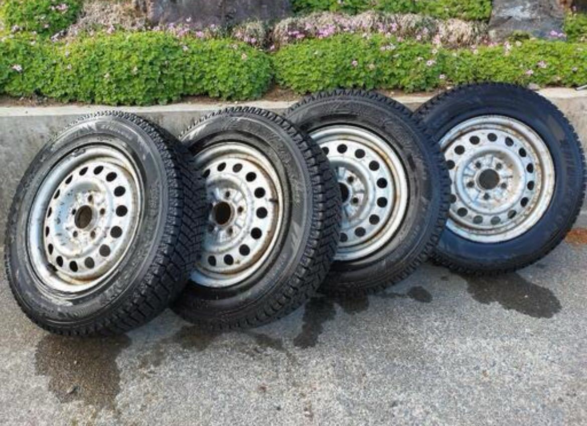 パジェロミニ　純正ホイール　175\80R15スタッドレス付き。 パジェロミニ 純正ホイール 175\80R15スタッドレス付き。