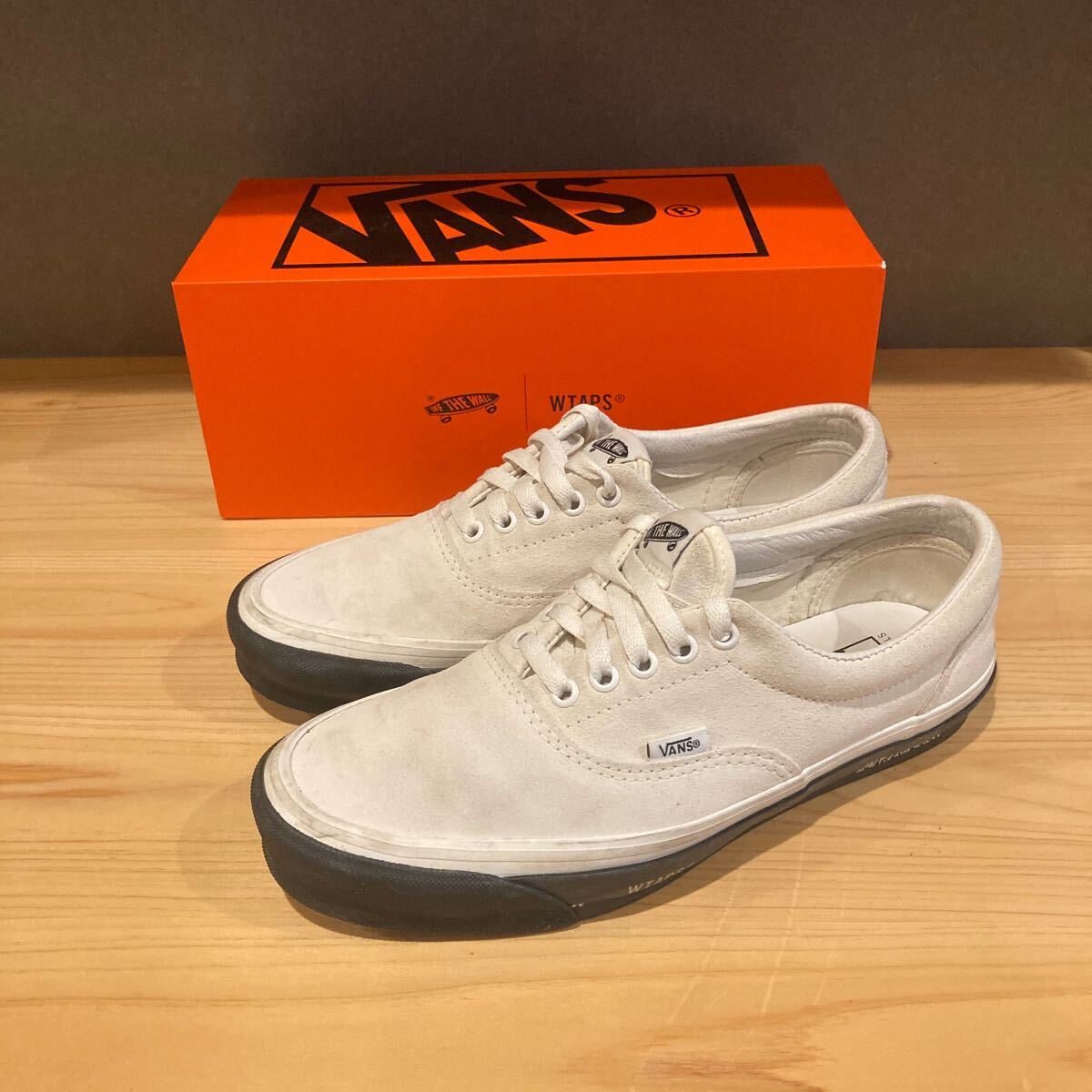 新品バンズ×ムーンアイズauthenticスリッポンsliponエラERA27h 新品バンズ×ムーンアイズauthenticスリッポンsliponエラERA27h