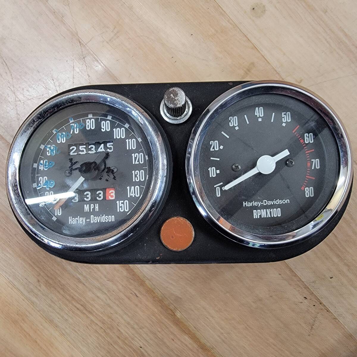 ビンテージ ハーレー 純正 スピードメーター タコメーター 92058-81 ビンテージ ハーレー 純正 スピードメーター タコメーター 92058-81