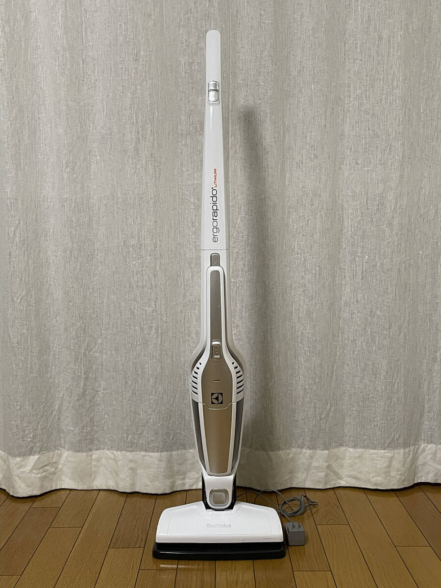 エレクトロラックス コードレス掃除機 サテンホワイト ZB3425BL エレクトロラックス コードレス掃除機 サテンホワイト ZB3425BL