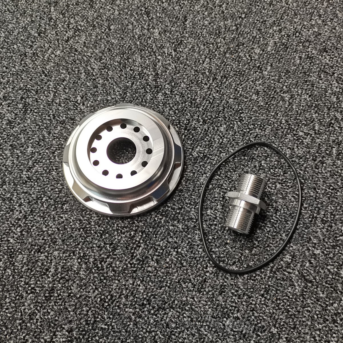 XJR1200 XJR1300 オイルフィルター変換インターフェイス （16-0210銀）