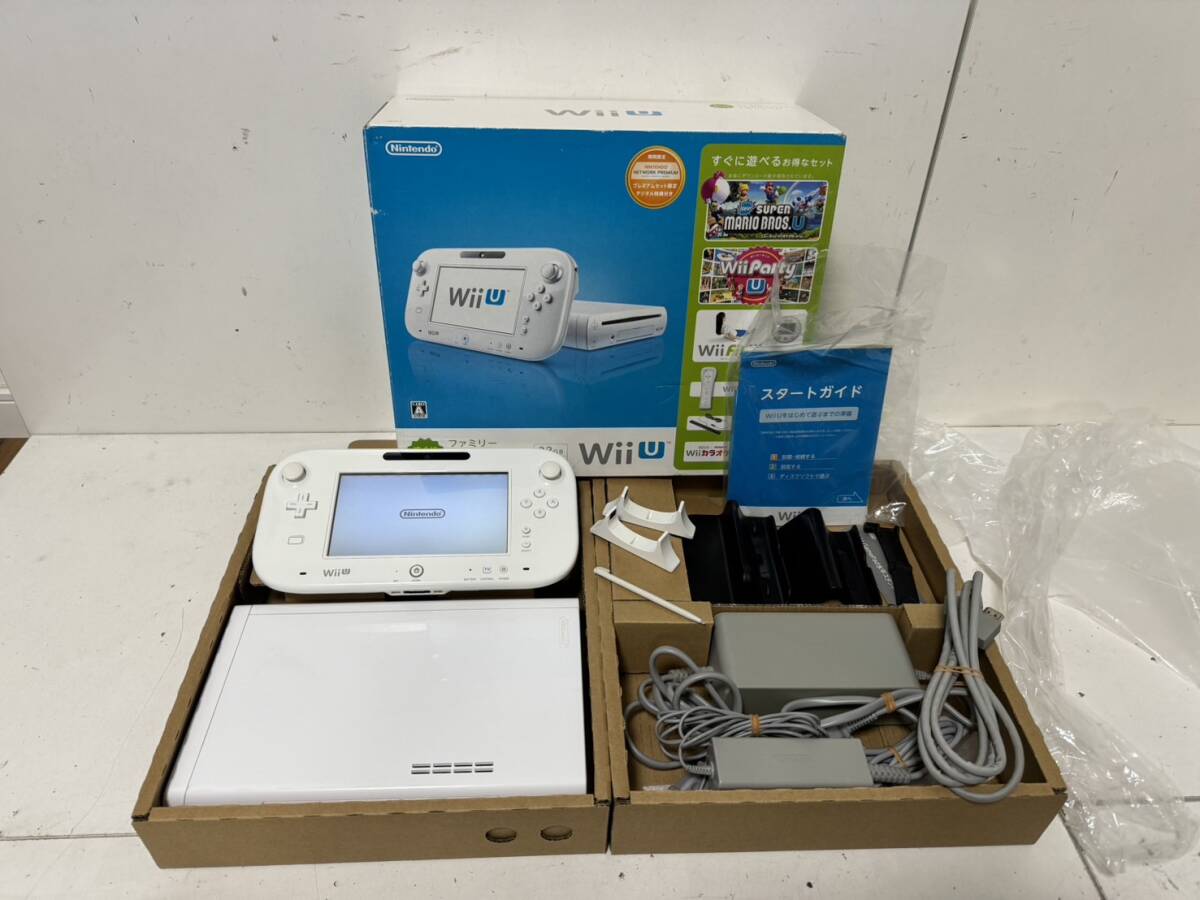 Wii U すぐに遊べるファミリープレミアムセット+Wii Fit U 【NINTENDO