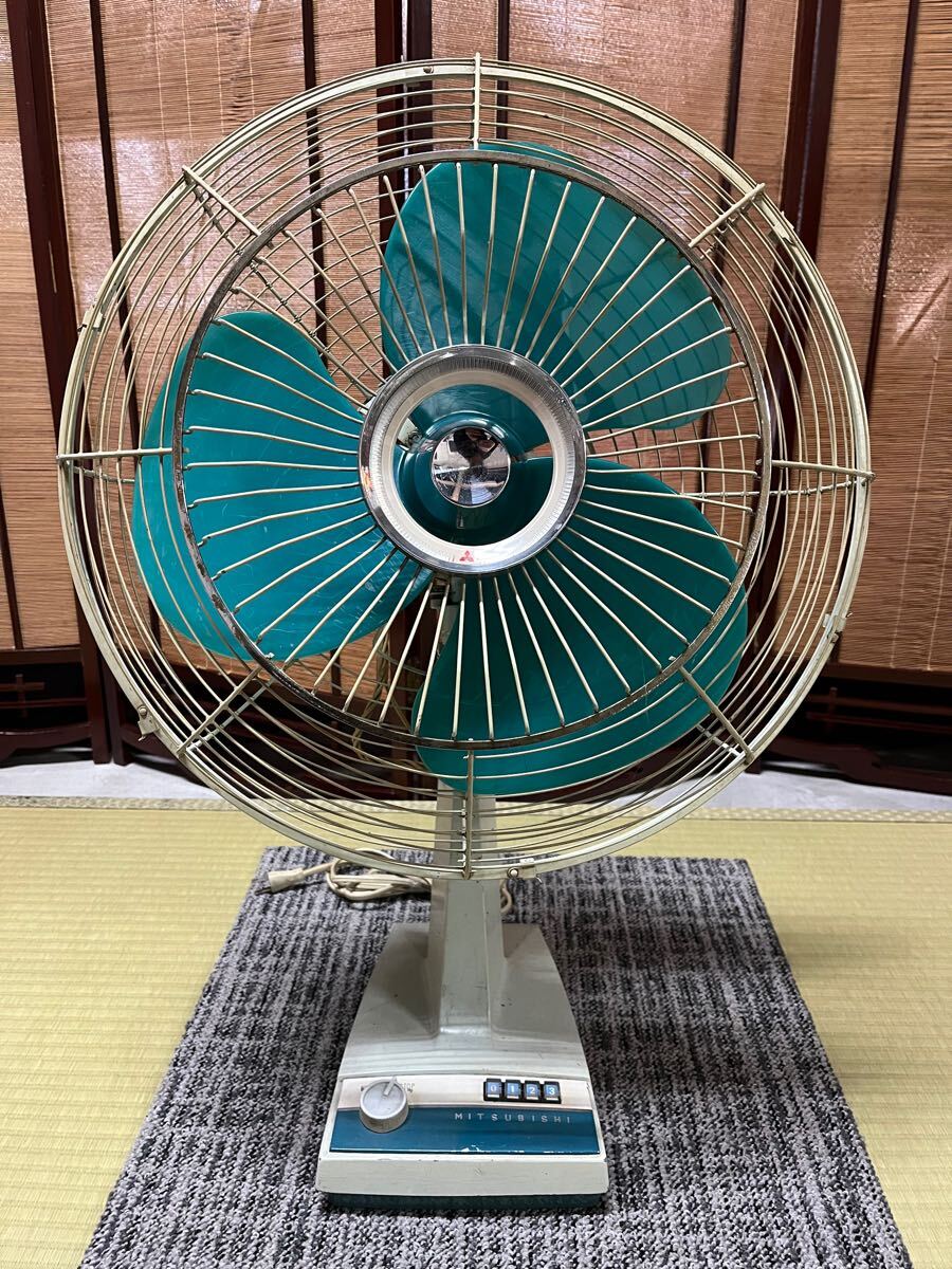 昭和レトロ HITACHI ミントグリーン 扇風機 レトロ扇風機 - メルカリ