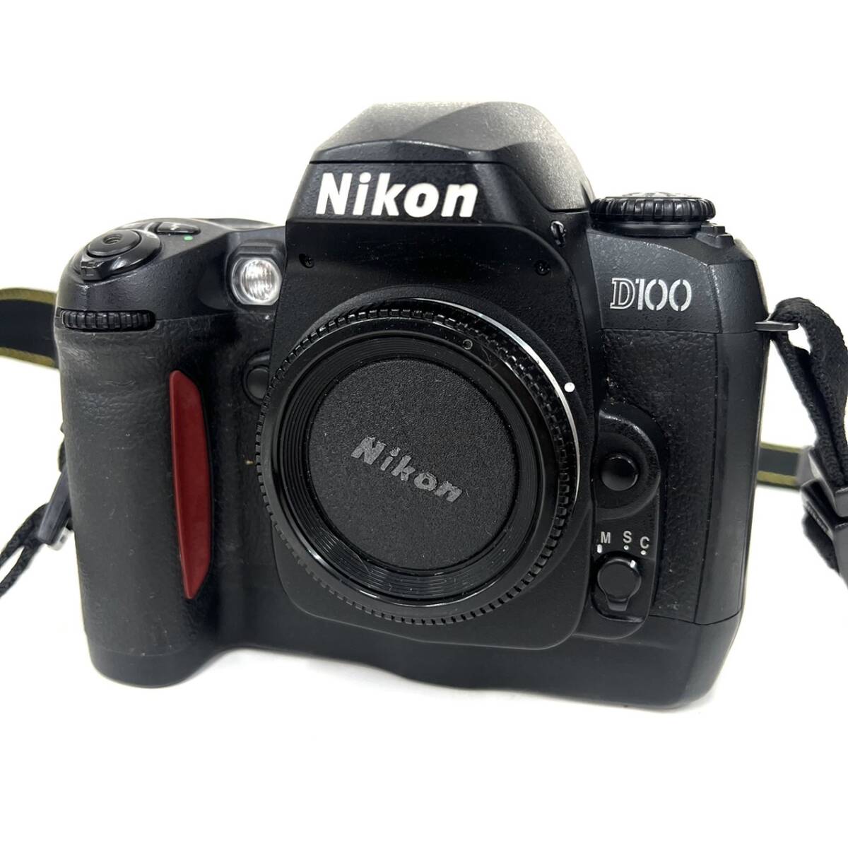 【通電確認済み】Nikon ニコン D100 ボディ デジタル一眼レフ カメラ 現状品の1番目の画像