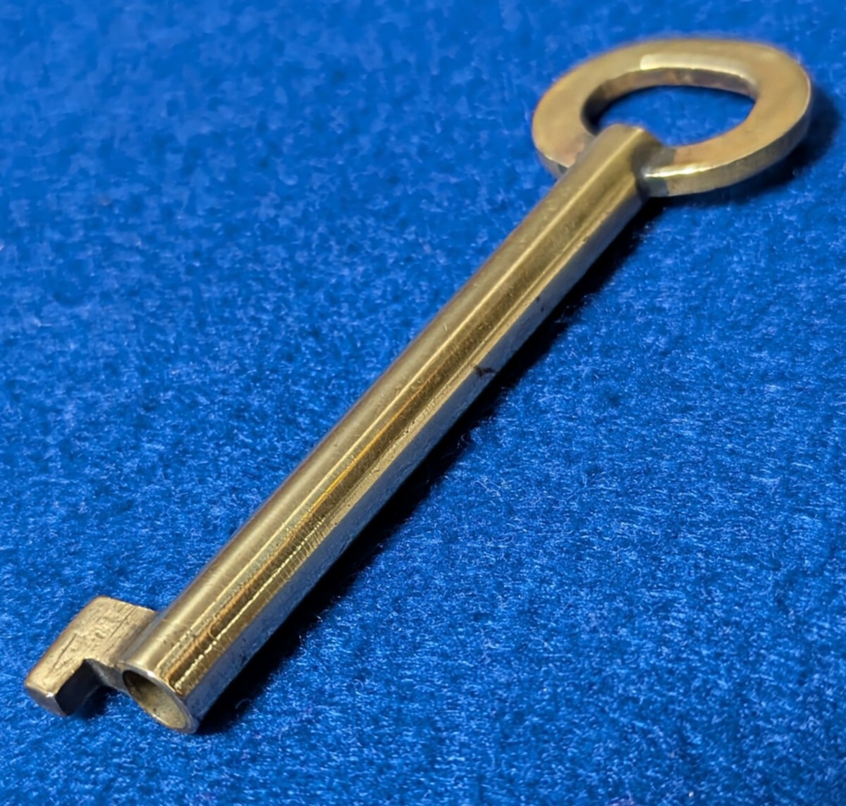 新品】新型忍び錠 新型ラッチキー 忍び錠 ラッチキー 鉄道部品 鉄道の