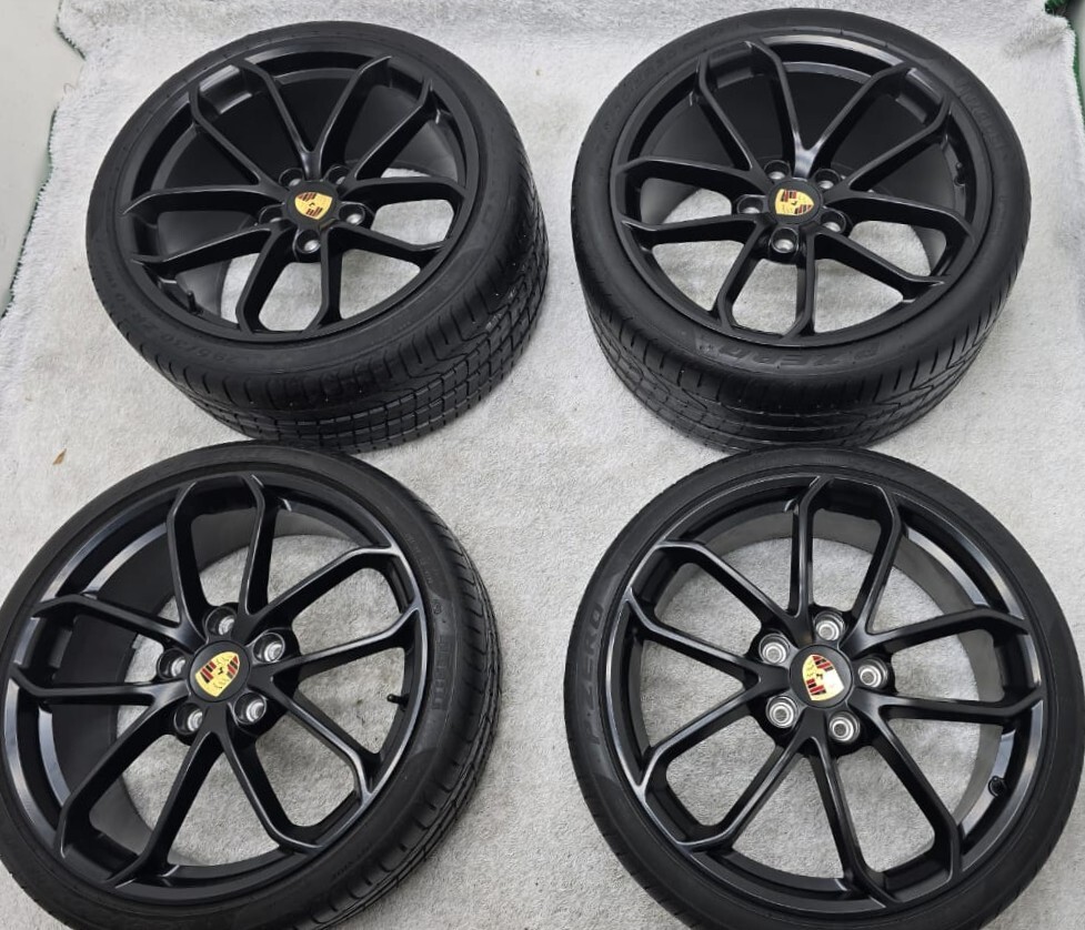 純正 ポルシェ 981 ケイマン GTS BBS 20インチホイール ボクスター