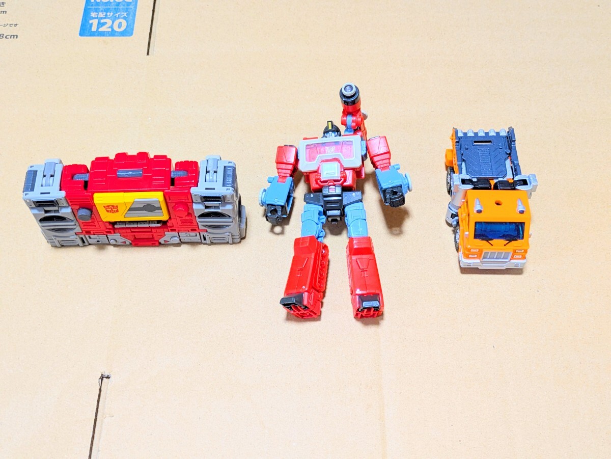 38 トランスフォーマー サイバトロン 通信員 ブロードキャスト 【公式