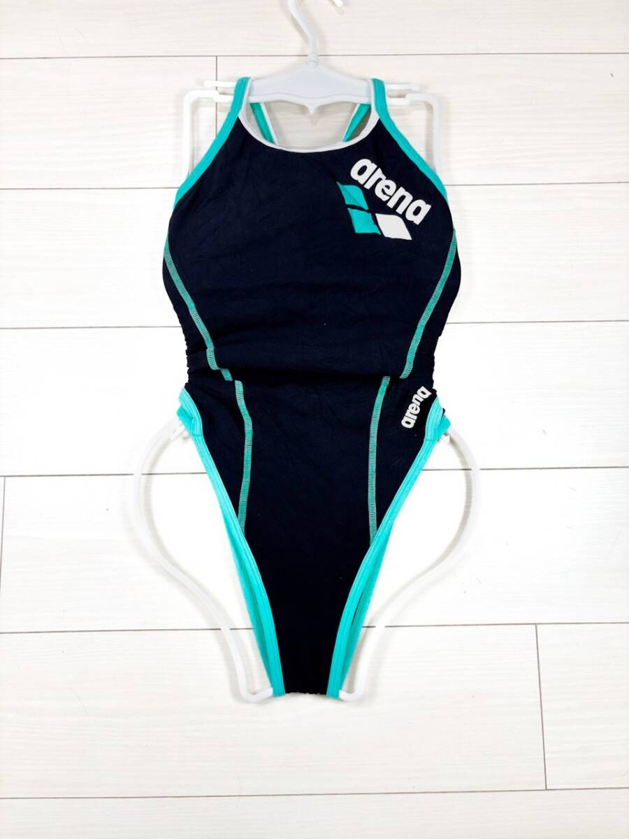 新品】女子 未使用 Mサイズ 競泳水着 アリーナ ARENA ARN-8670W