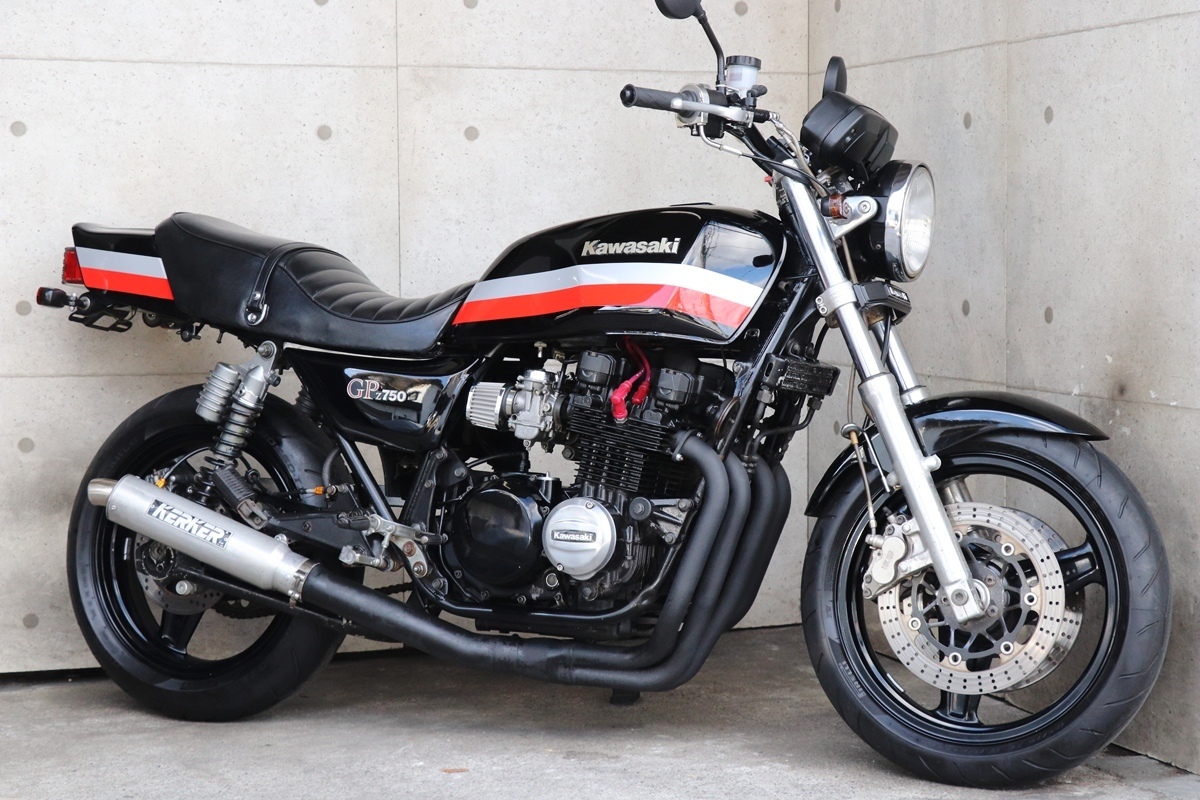 ゼファー400　黒タイガーカラーニューペイント ZEPHYR400 カワサキ カスタム｜バイクの整備・メンテナンス