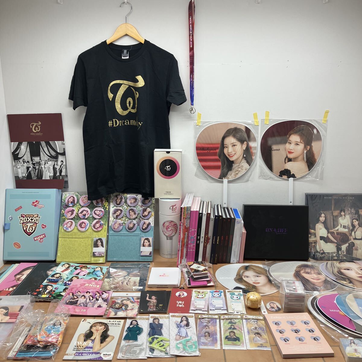 新品】TWICE/ツウィ☆最新大缶バッジ♪newの落札情報詳細 - Yahoo 