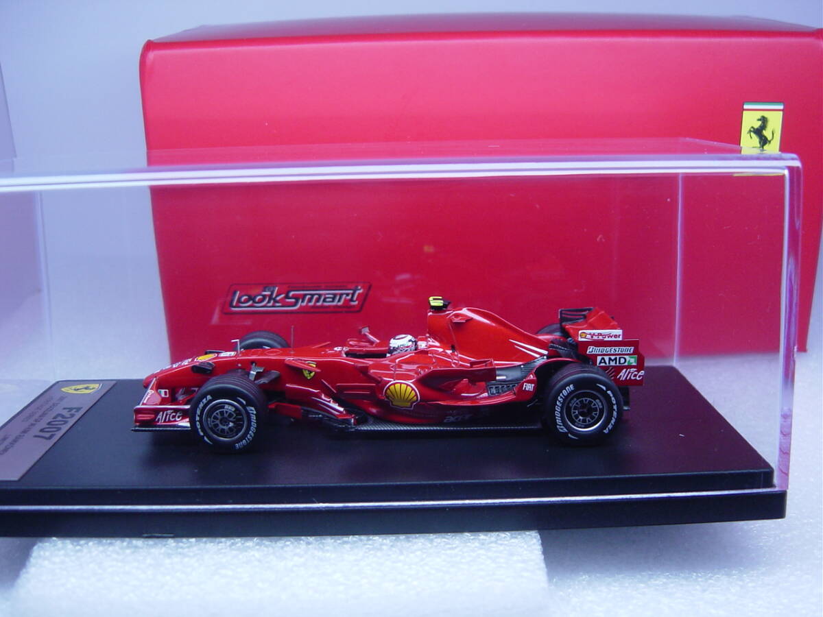 美品 1/18 ルックスマート ライコネン フェラーリ SF15-T 2015 Ferrari SF15-T Raikkonen Bahrain 2015 1:18 - Looksmart Models