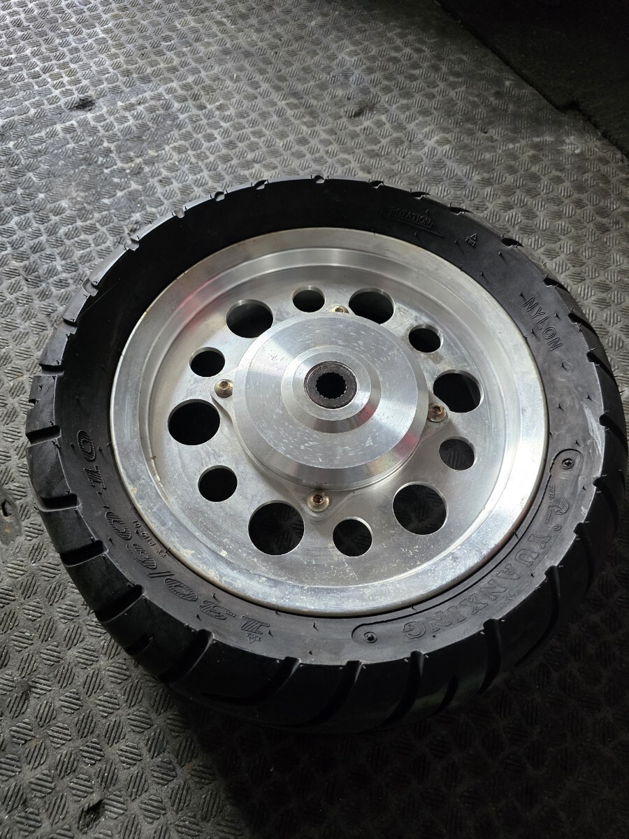 アドレス V125 BMF リアホイールハブ リアハブ アルミ削り出し 中古品 アドレス V125 BMF リアホイールハブ リアハブ アルミ削り出し 中古品