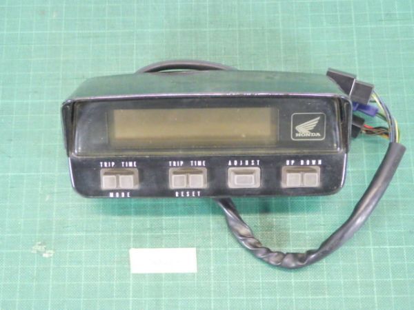 送料込 dトラッカーx 250 純正 デジタルメーター スピードメーター