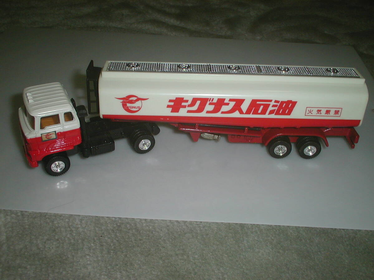 トミカダンディ ニッサン ディーゼル LPG タンクローリー ブリヂストン