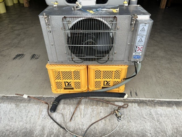 キッチン家電 【配送無料】サンヨー 109L 冷蔵庫 SR-111B