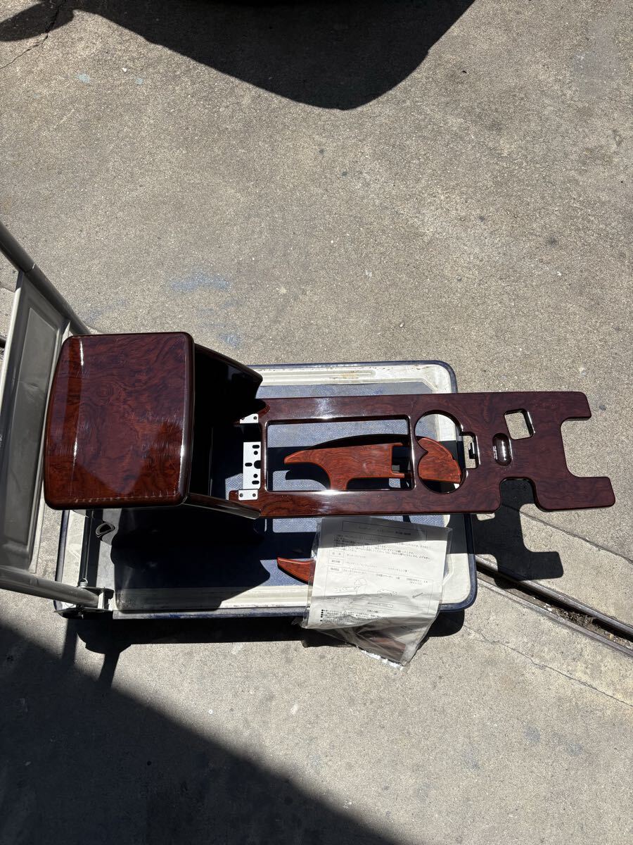 新品】K-TAKA NV350キャラバンDX用 センターコンソール 黒革シボタイプ