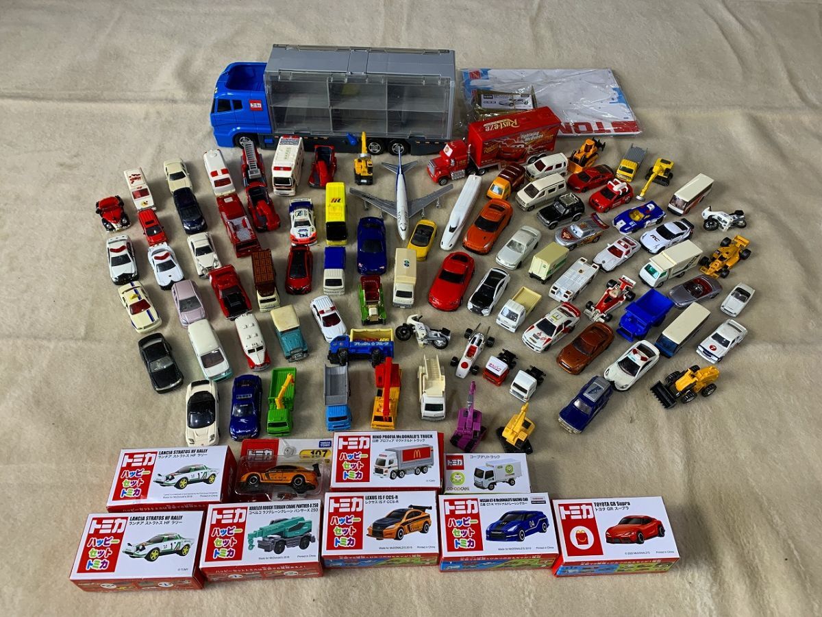 46 トミカのおかたづけコンボイ（赤、8台収納可）の落札情報詳細