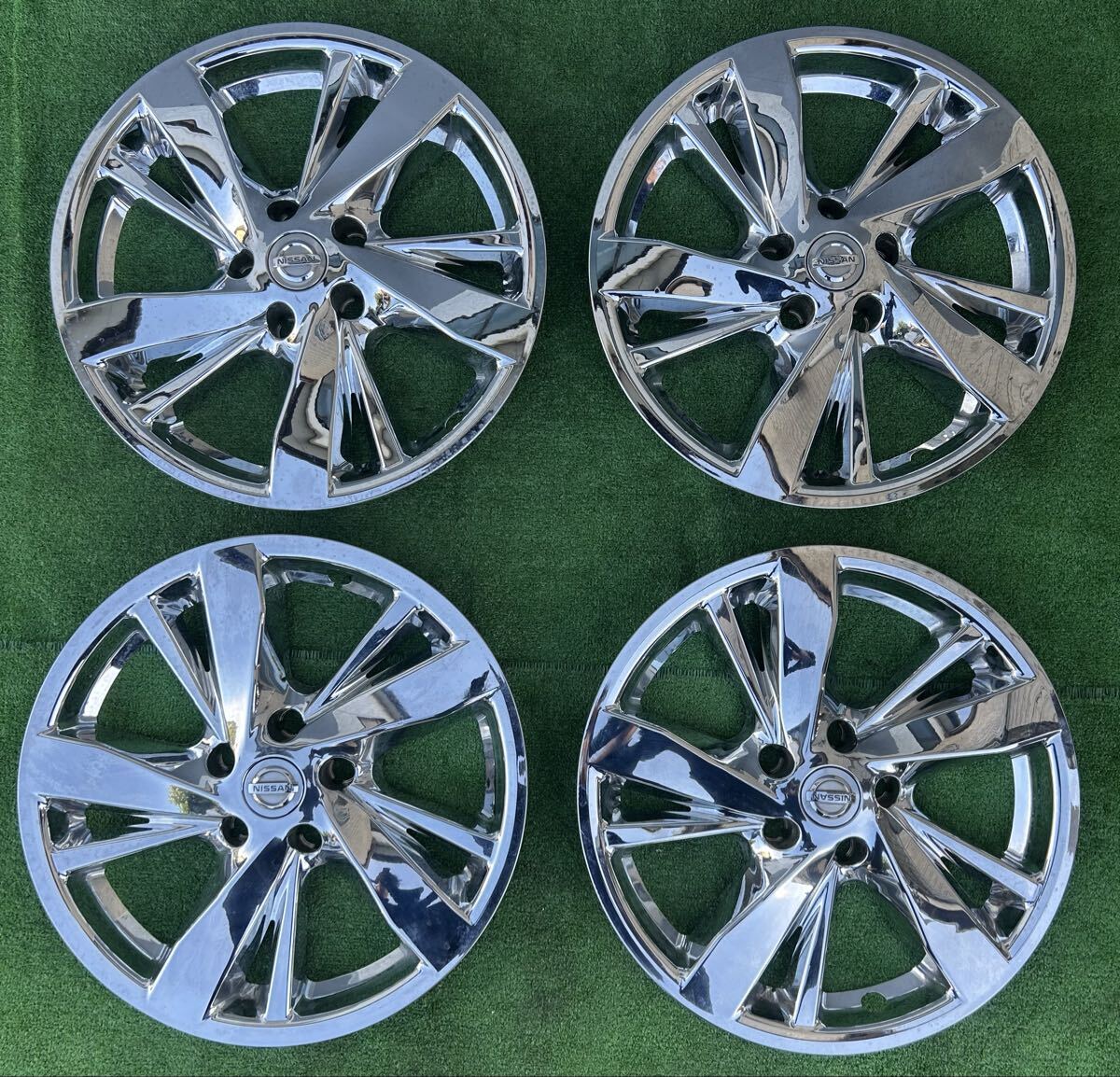 新品】スバル フォレスター 16インチ クロームホイールスキン SG SH 