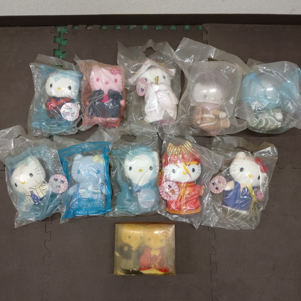 送料￥900～☆マクドナルド 2000年 ハローキティ ぬいぐるみ キティ