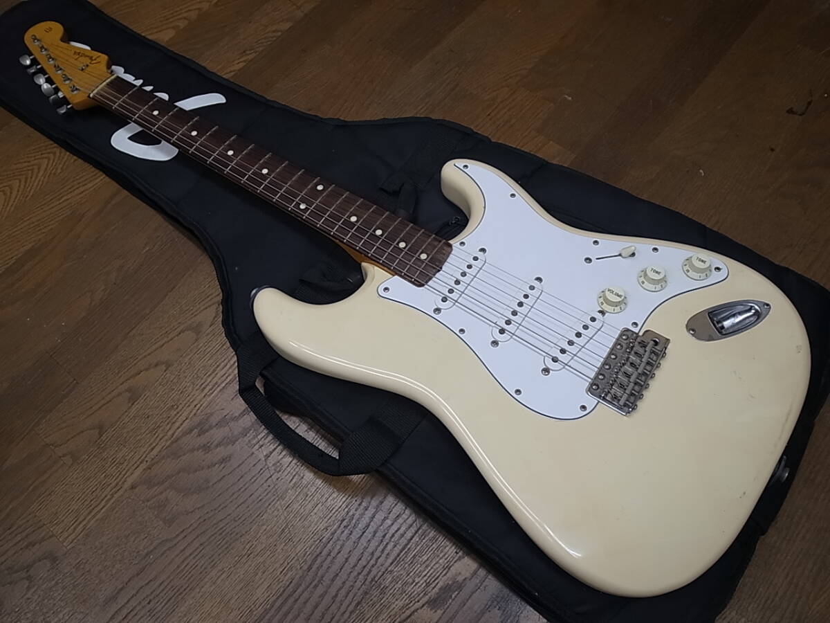 美品 Fender Japan ST362 サンバースト MADE IN JAPAN 日本製 王道の