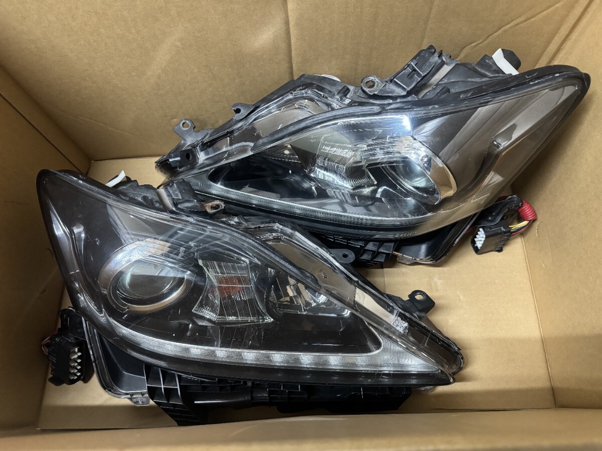 新品】レクサスIS/LEXUS/E30純正USエンブレム-リアF-SPORTマーク/USDM 