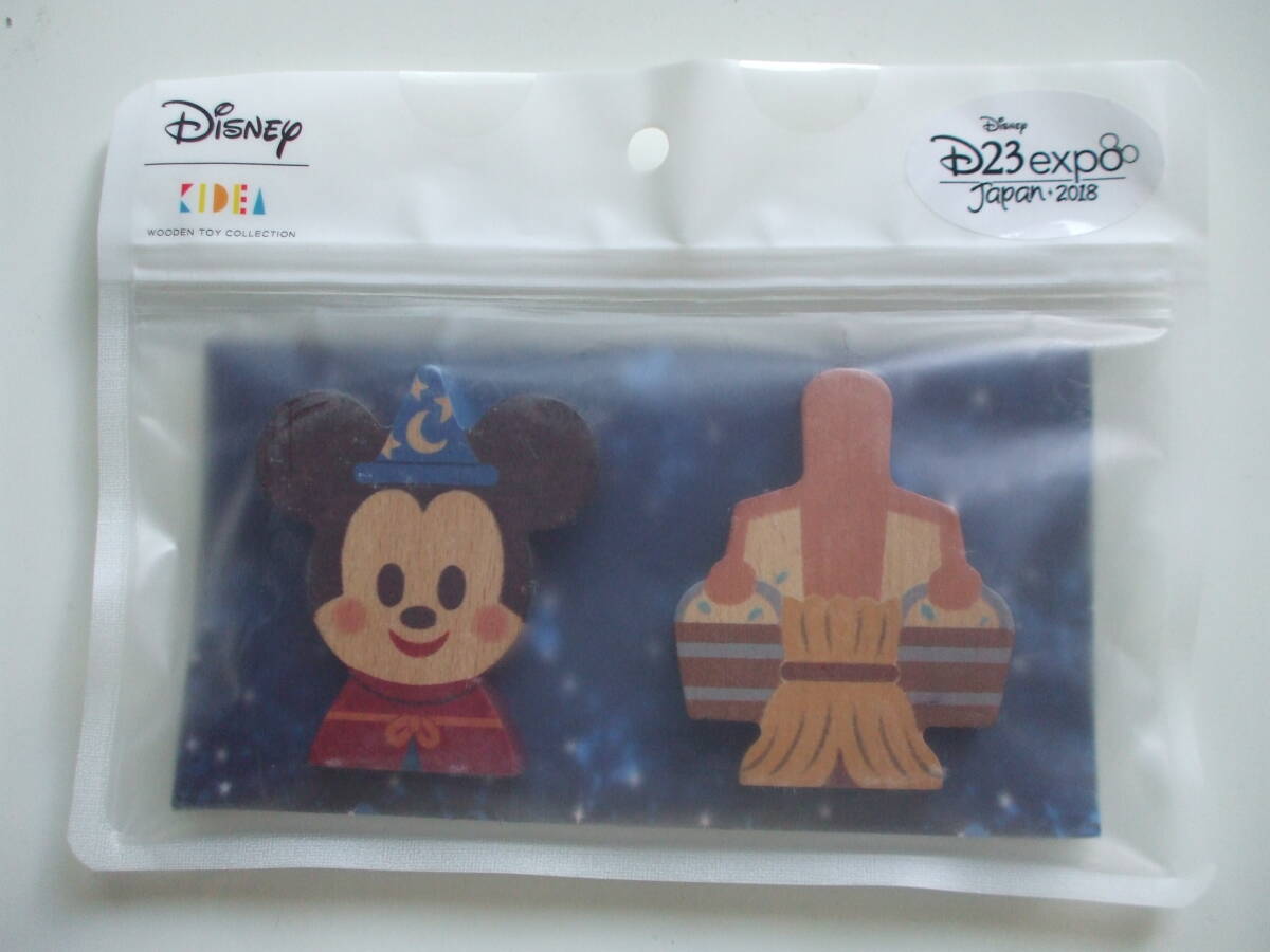 新品】☆送料無料☆未使用・未飾り☆ミッキー ミニー ピン バッジ