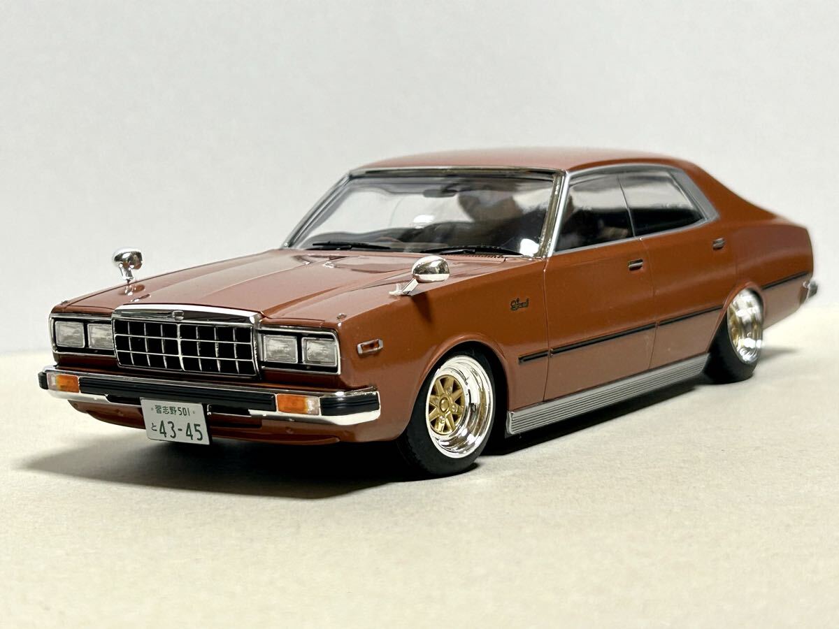 ☆マルイ1/24☆日産ローレル2000SGX ハの字シャコタンで走る&ほたる