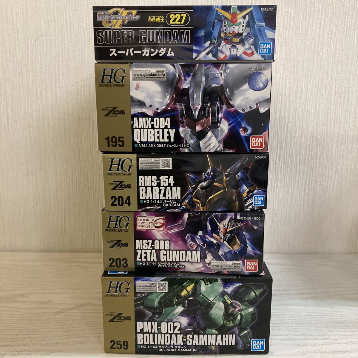 中古】バンダイ Zガンダム 旧キット 1/220 キュベレイ 未組立！の落札