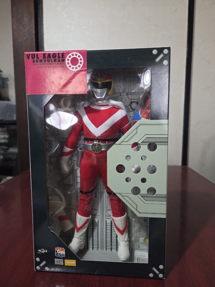 u811 競 超美品 MEDICOM TOY メディコム・トイ 隣人13号 フィギュア