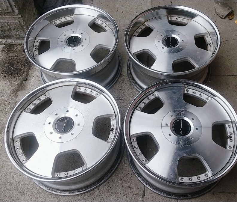 SSR Vienna DISH 9Jx18インチ オフセット+6 10Jx18インチ オフセット+