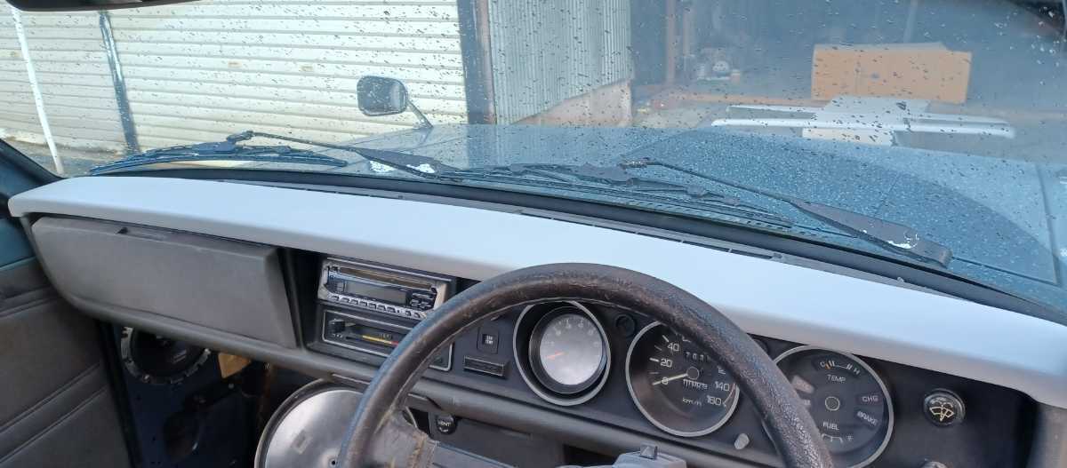 良品 B 120 サニー トラック 割れ無 ダッシュボード パッド メーター