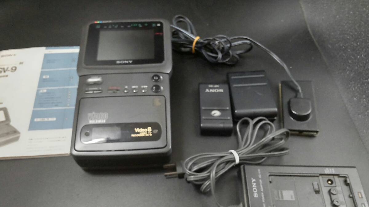 故障品》SONY ビデオウォークマン【GV-500】8ミリビデオカセット用の