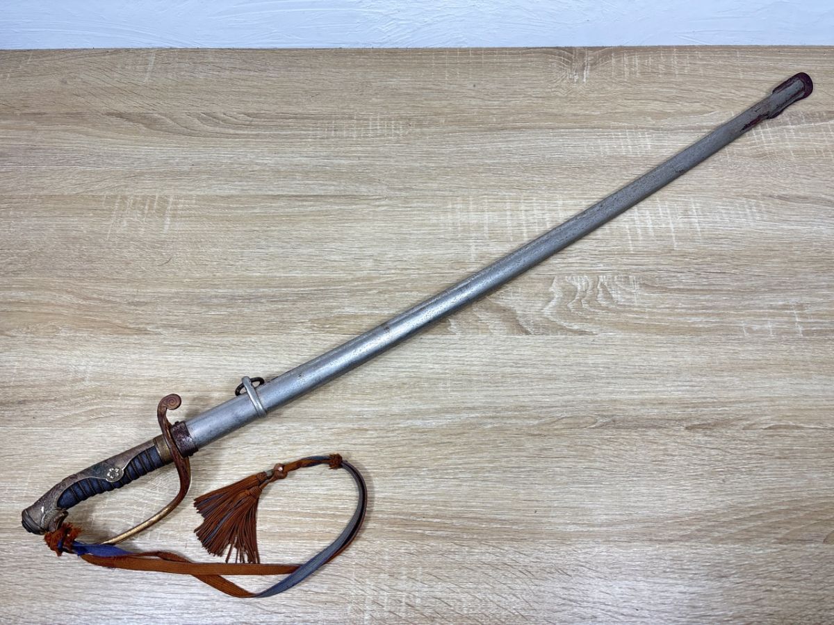 宝蔵】大日本帝国陸軍 98式軍刀 本物軍刀拵え 将官位:陸軍中将 模造刀