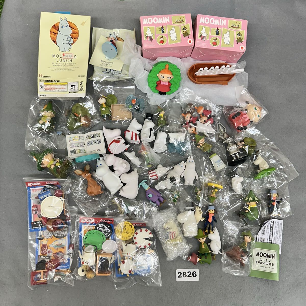 新品】ムーミン☆リトルミイ いたずら考え中＋スナフキン 釣り