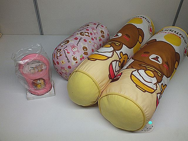 【レア】リラックマ　コリラックマ　うさぎ　ロールクッション　セット　レトロ コリラックマ ロールクッション うさぎ レア】リラックマ コリラックマ