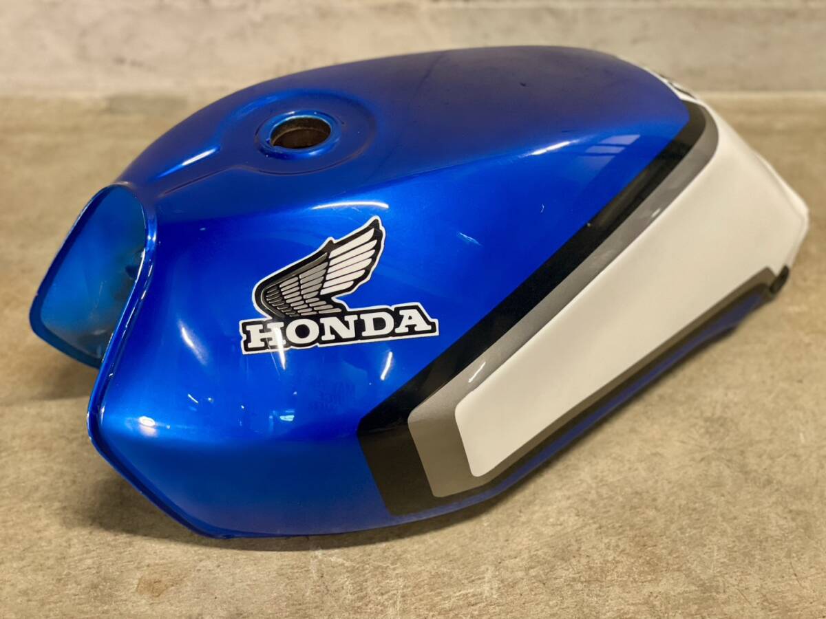 Y19-0543】HONDA CBR400F用 純正タンク 中古品/CBR400タンク/CBRタンク