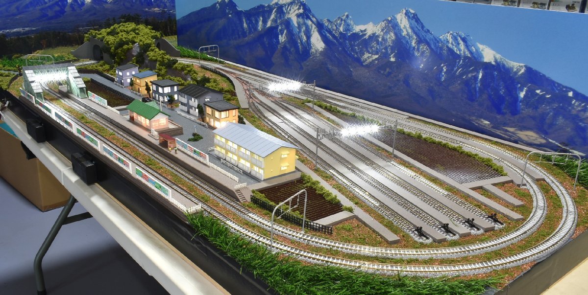 Nゲージ鉄道ジオラマレイアウト 48×35cm 『海辺の路面電車』コンパクト