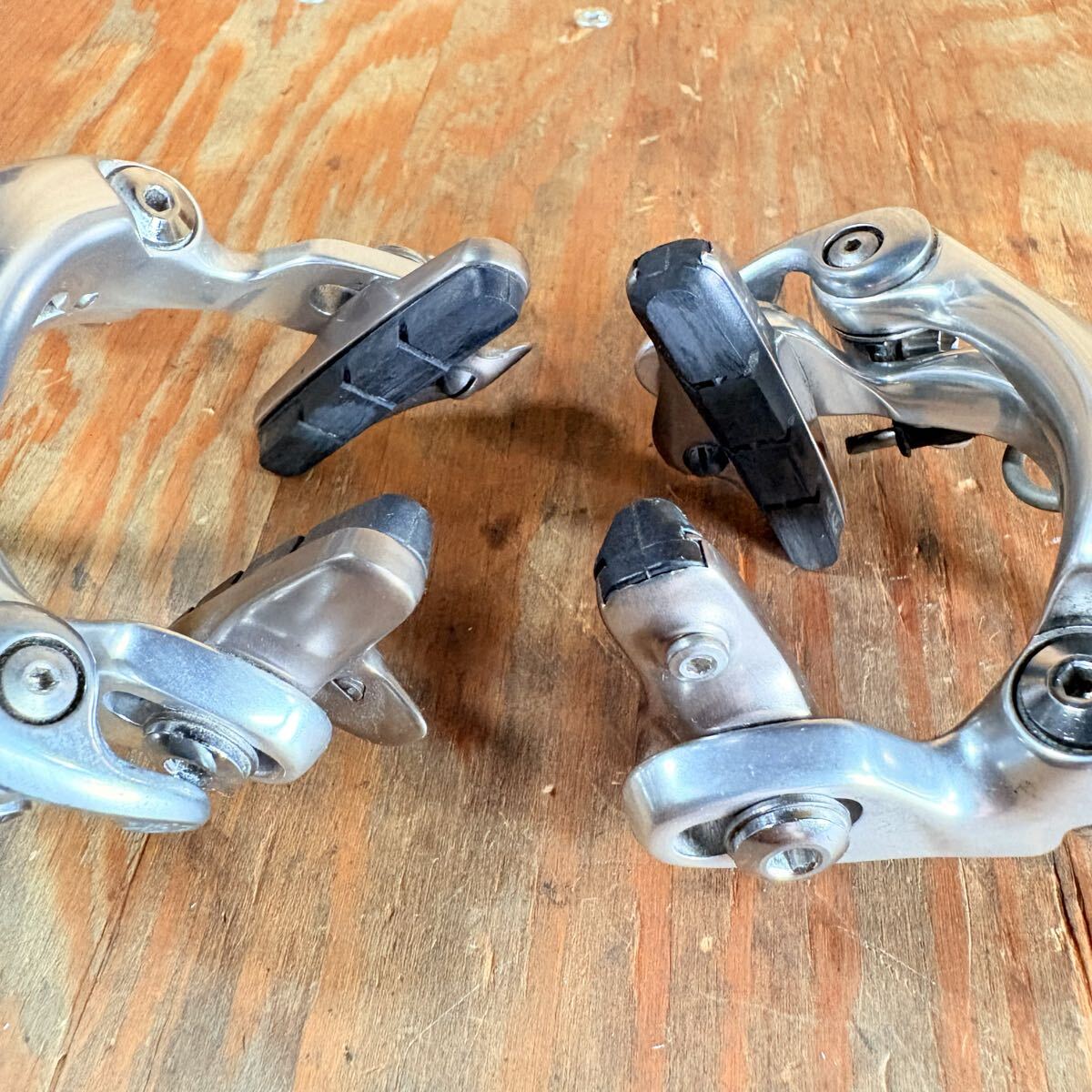 新品】シマノ キャリパーブレーキ BR-R650 SHIMANO ブレーキキャリパー