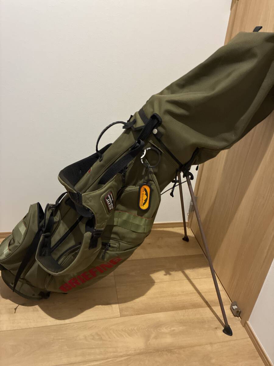 中古】ブリーフィング キャディバッグ カーキ色 スタンド BRIEFING