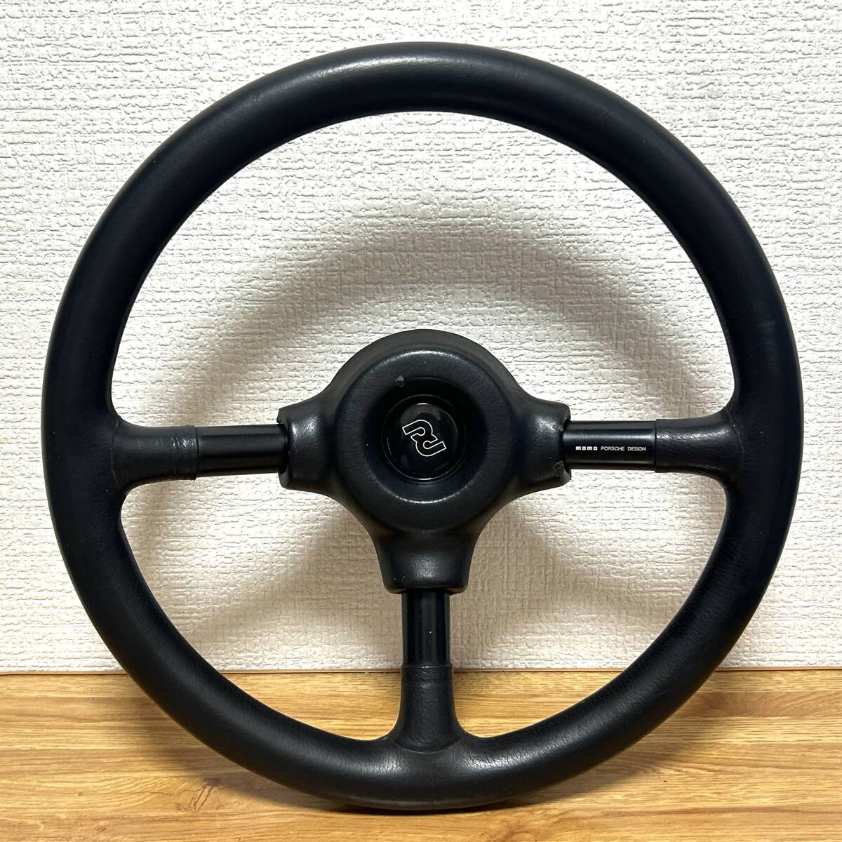 MOMO ウッドステアリング 911 930 964 993 ポルシェ