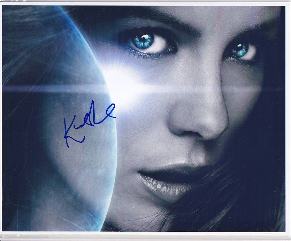 G 2L判 ケイト・ベッキンセイル Kate Beckinsale 直筆サイン写真 証明