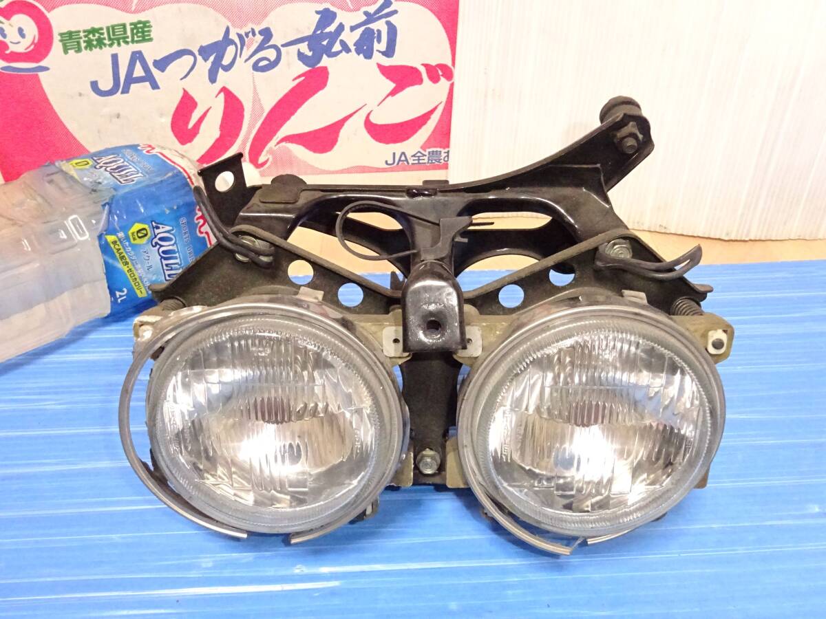 中古】ホンダ CBR250RR MC22 ライトステー ヘッドライト 片目の落札